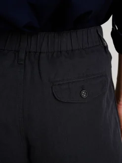Outlet Alex Mill Pleated Shorts In Twill Washed Black